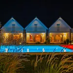 Natura Health Chalet *